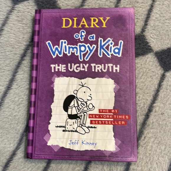 DIARY of a WIMPY KID (2) - Picture 2 of 3